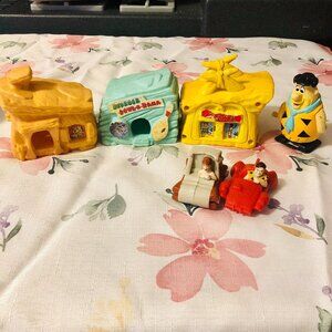 1993 Vintage Flintstones Toy Lot McDonald's Fred Wind Up Bowl-O-Ramama House